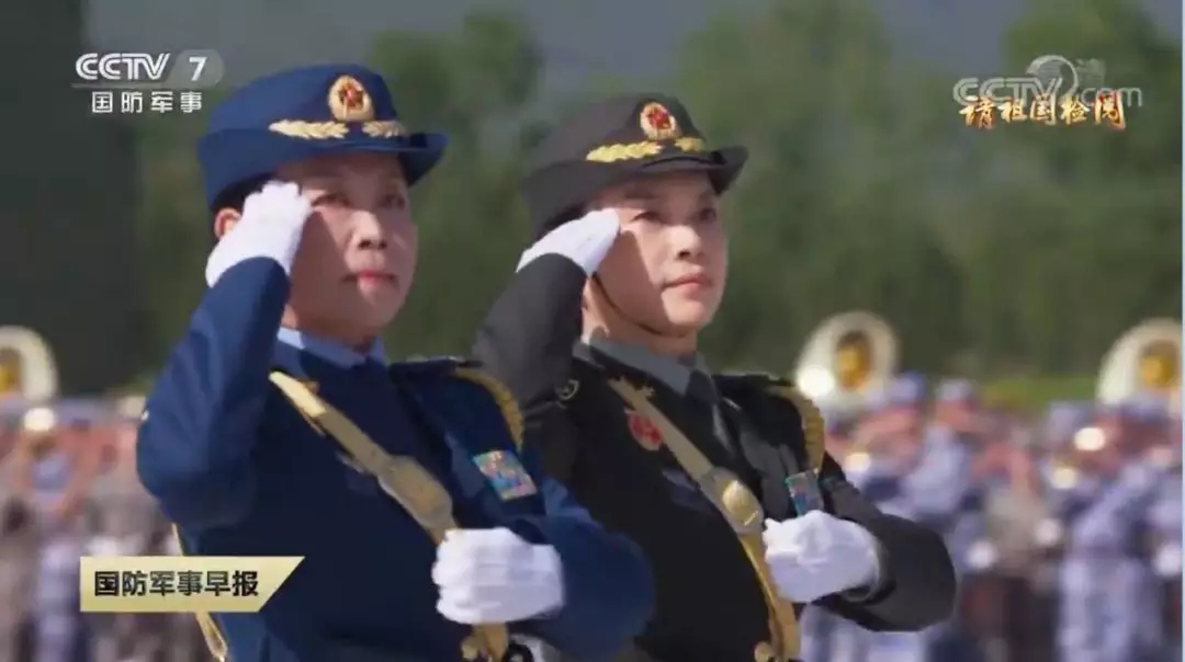 國慶大閱兵女將軍領(lǐng)隊，是她！