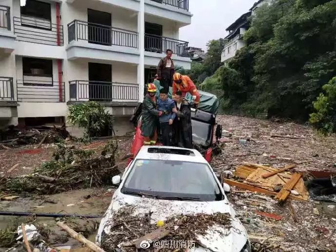 最不愿見到災(zāi)難的地方又受災(zāi)，汶川航拍畫面令人揪心