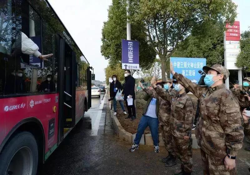 湖北多地實施戰(zhàn)時管制，這場仗打到什么階段了？